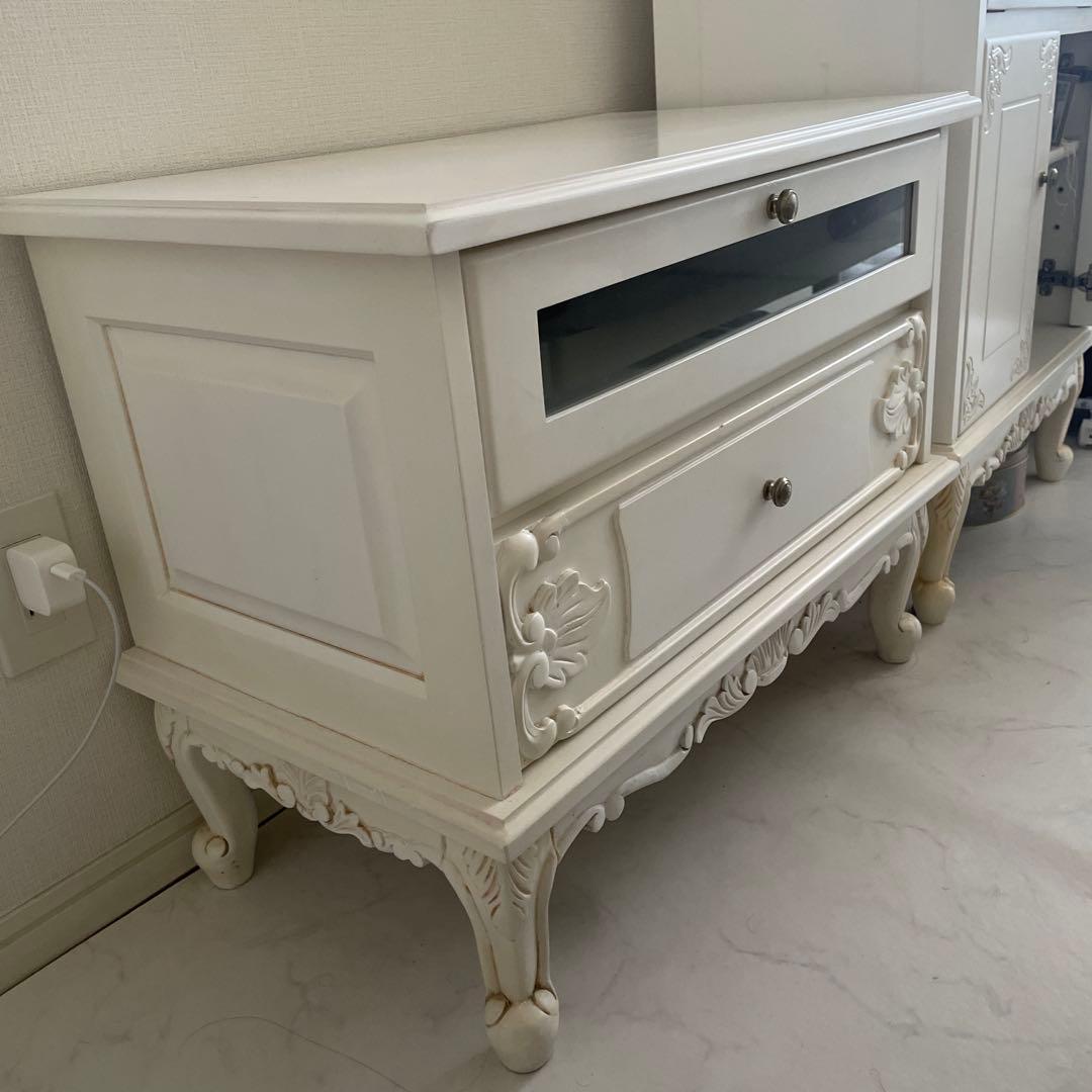 ロココ調　アンティーク　テレビ台　かわいい　ホワイト　猫脚 プリンセス 姫系家具