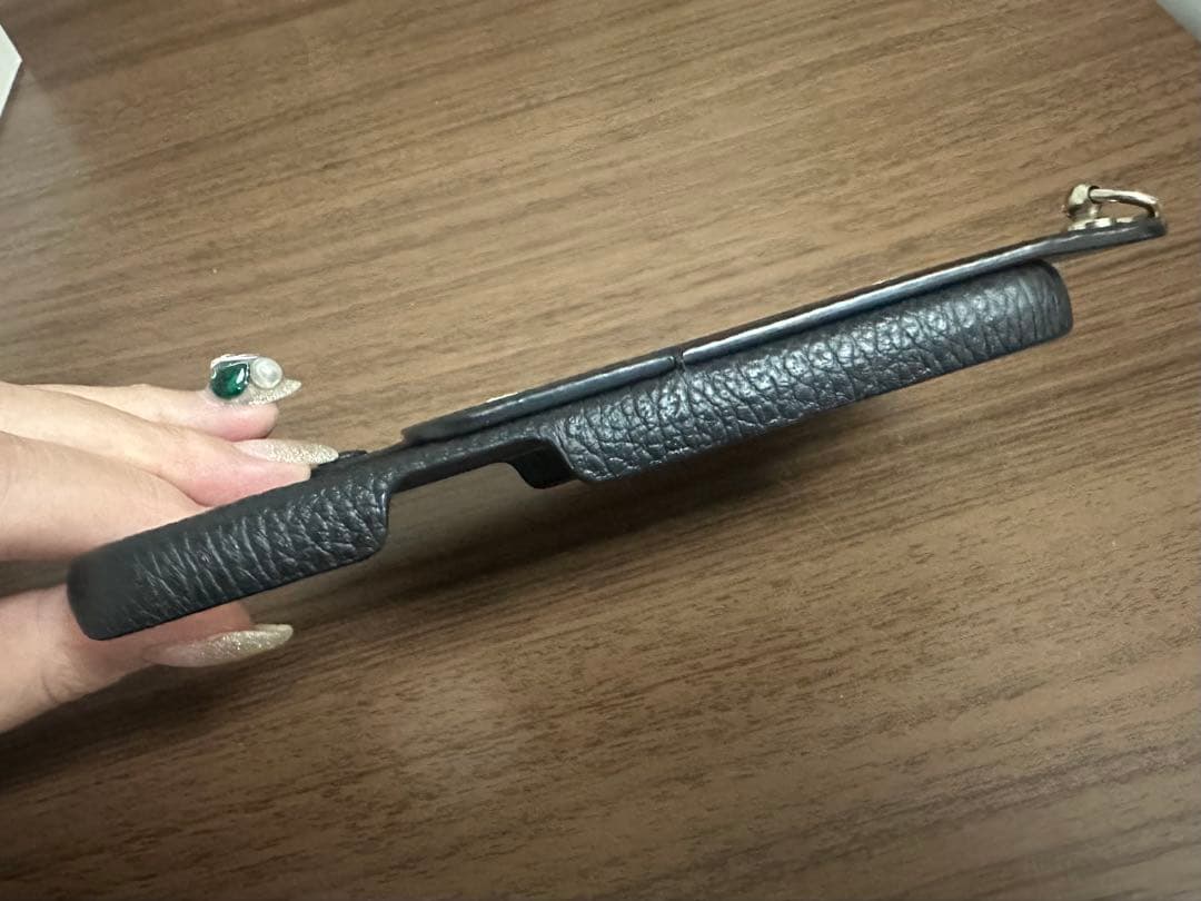 メゾンマルジェラ　iPhone14Proケース