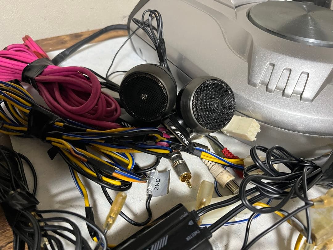 ALPINE パワードサブウーファー SWD-1600+ DLX-FT17S