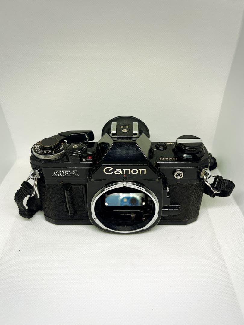 Canon AE-1 ブラック 動作確認済 シャッター・露出計OK フィルム一眼