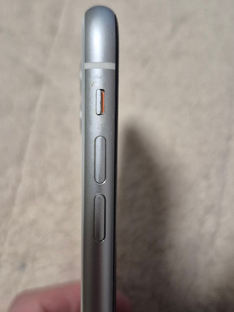 iPhone11 64GB ホワイト　SIMフリー