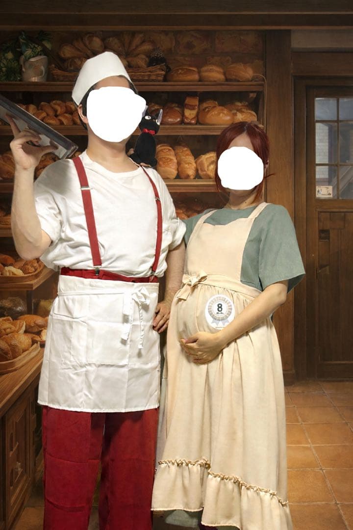 魔女宅の宅急便パン屋さんコスプレ