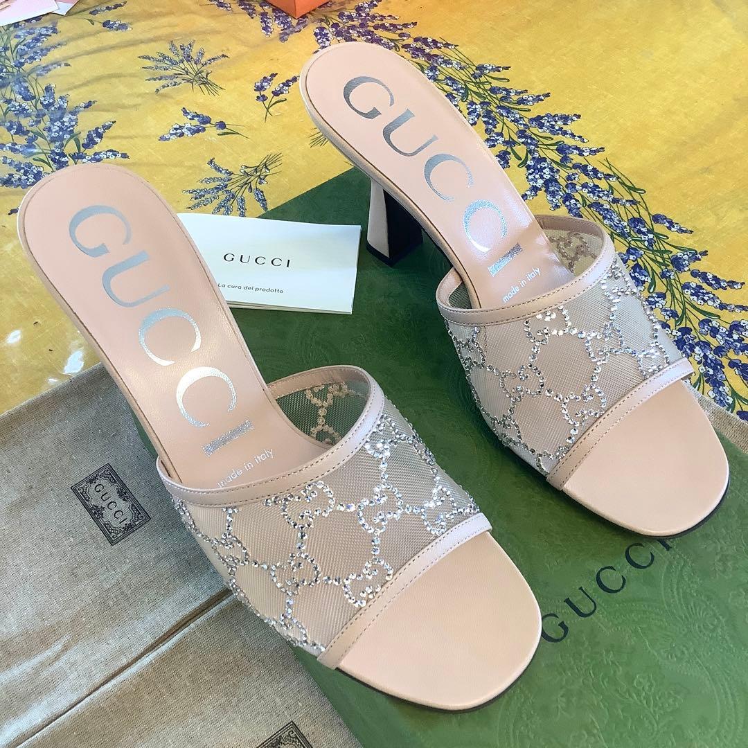 新品! グッチ ダイヤモンドカットクリスタルビジュー GGマーク サンダル24㎝