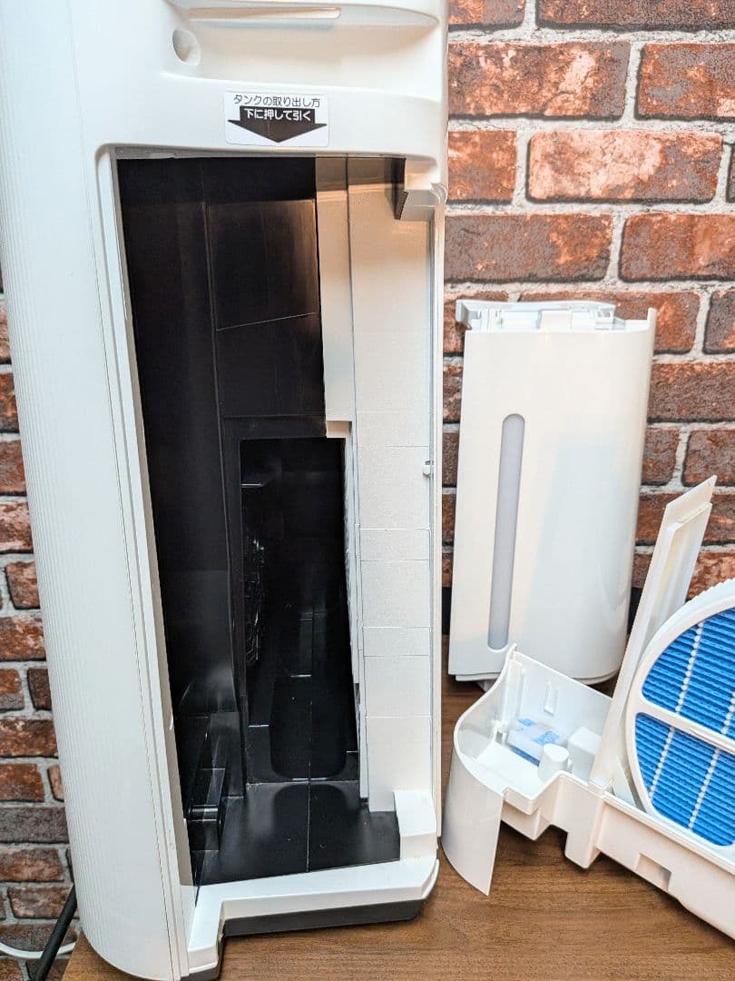 SHARP 加湿空気清浄機プラズマクラスター7000搭載KC-N50-W 美品！