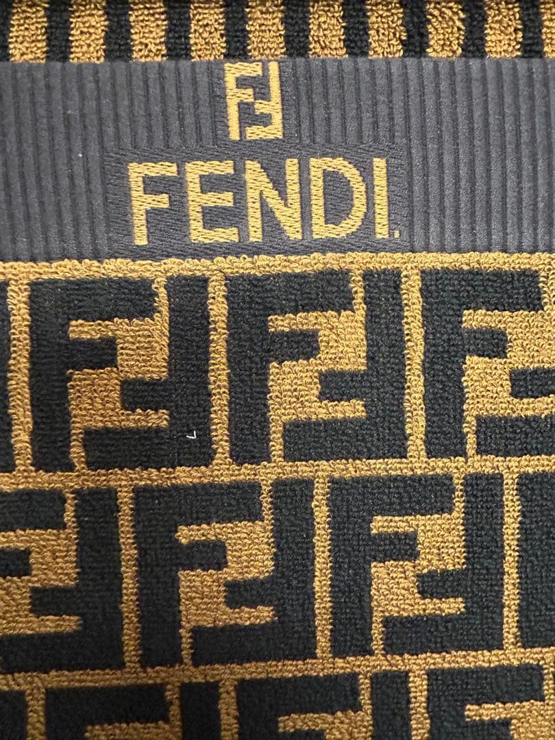 FENDIフェンディ　タオルケット