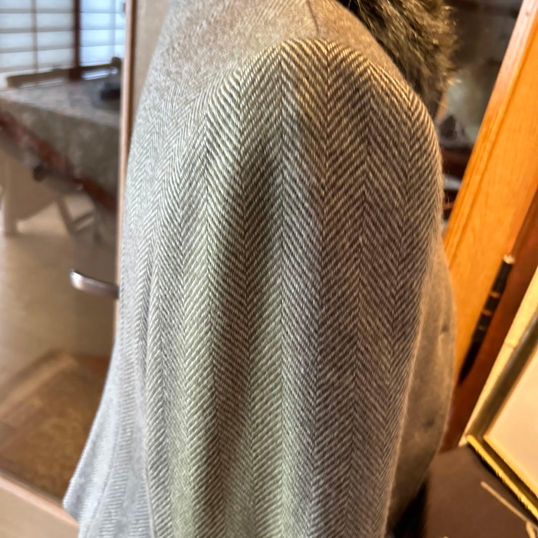 私の愛するジバンシーフォー付きグリーンスーツ