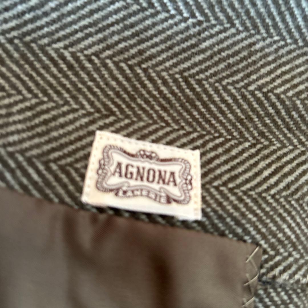 私の愛するジバンシーフォー付きグリーンスーツ