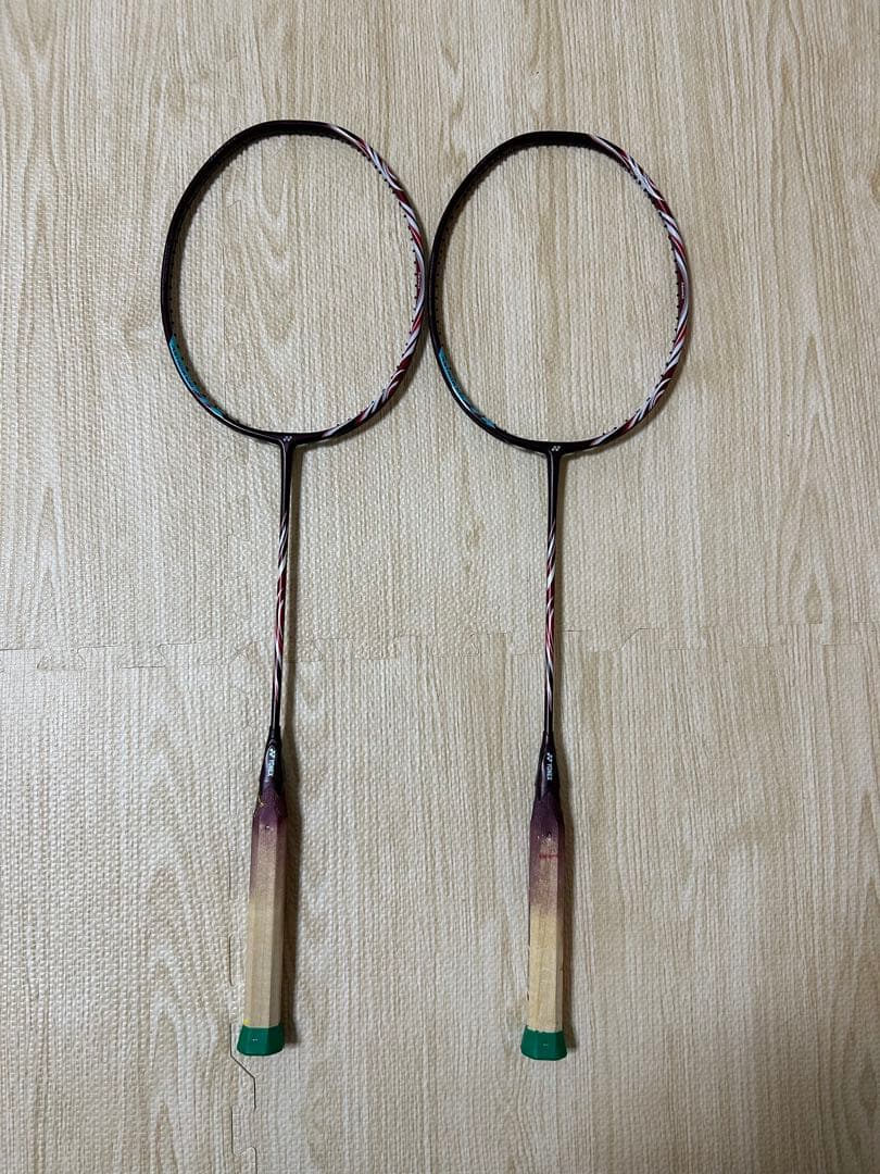 やち君ヨネックス　アストロクス100zz クレナイ　4UG5