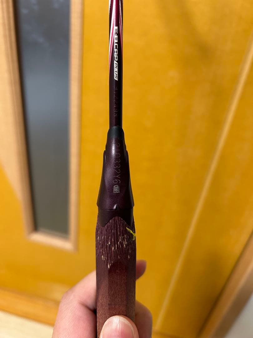 やち君ヨネックス　アストロクス100zz クレナイ　4UG5