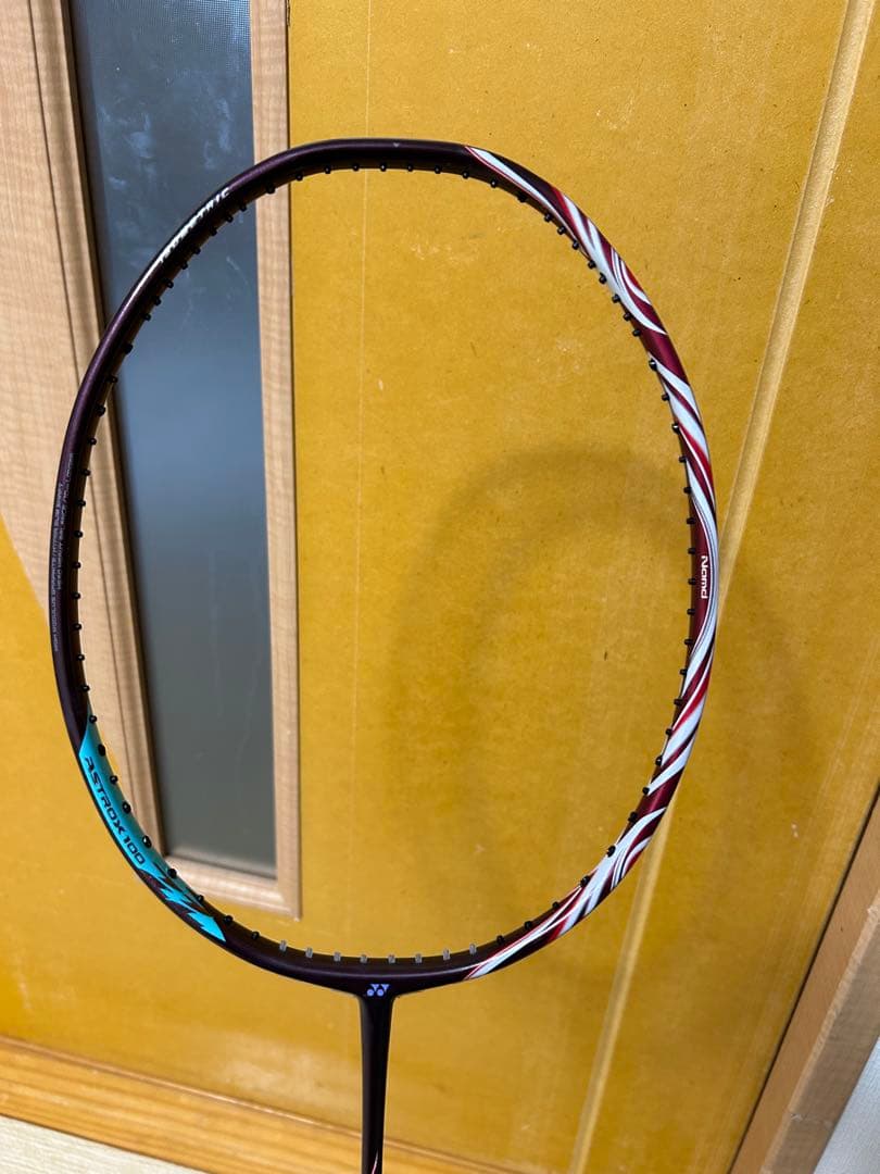 やち君ヨネックス　アストロクス100zz クレナイ　4UG5