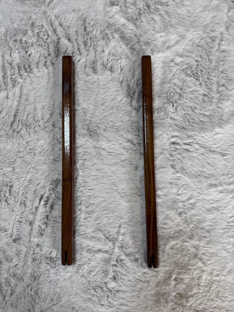 カーミットチェア　背もたれ両脇のパーツ（ウォルナット）