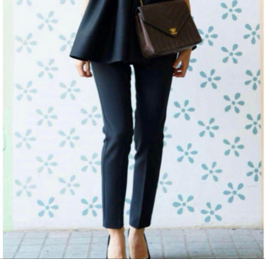 美品★keinaritaケイナリタ　スリムパンツ　ネイビー36