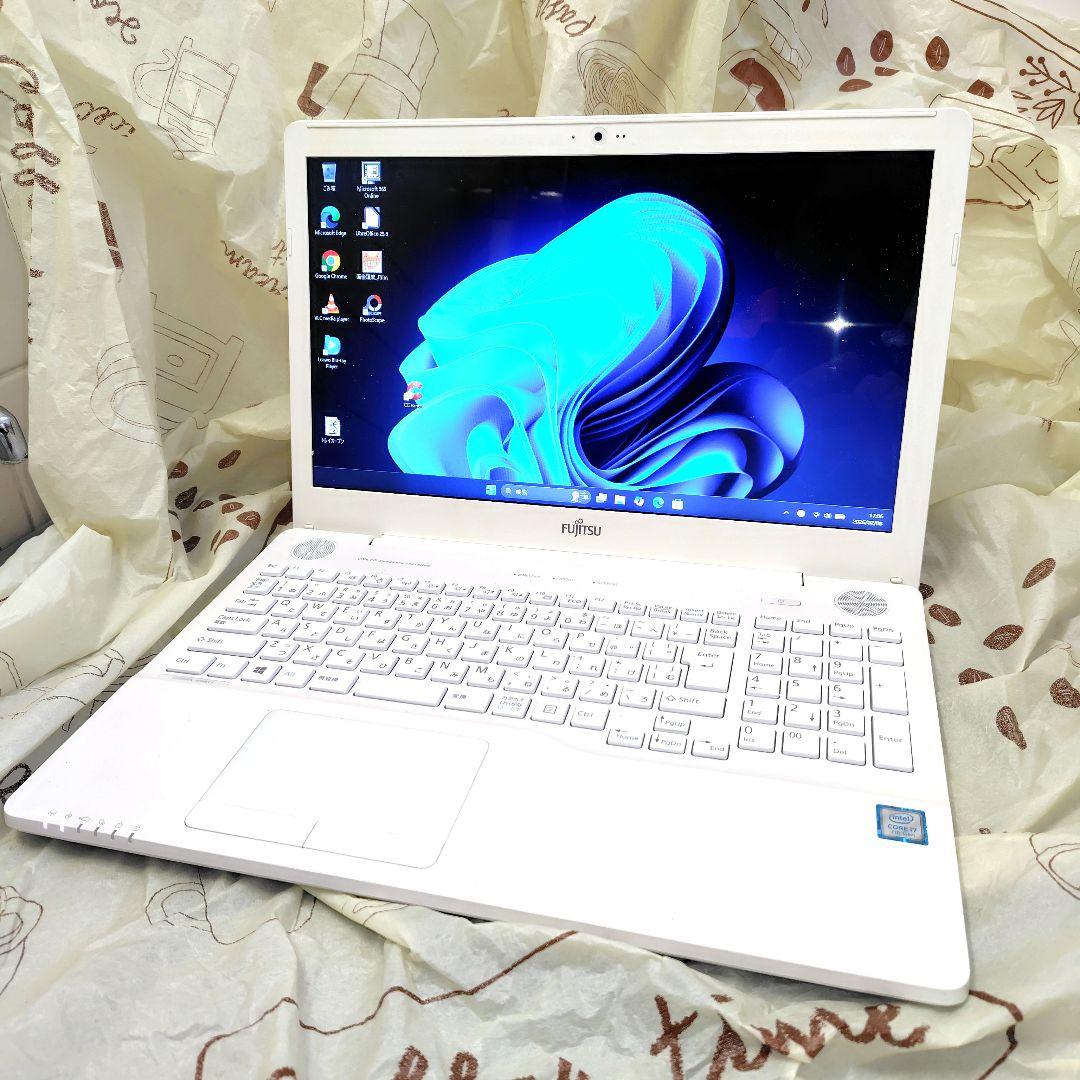 Fujitsu■Core i7 16GB SSD480GB Blu-ray■