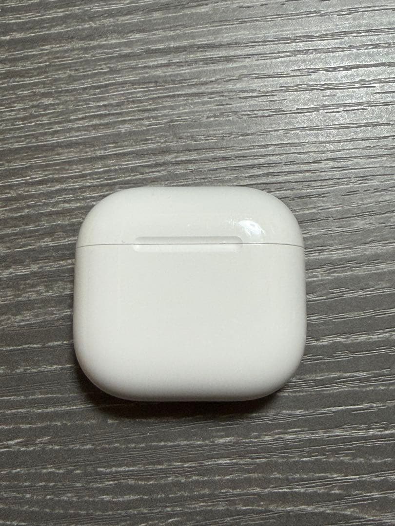 Apple Airpods 4 ノイズキャンセリング搭載モデル MXP93J