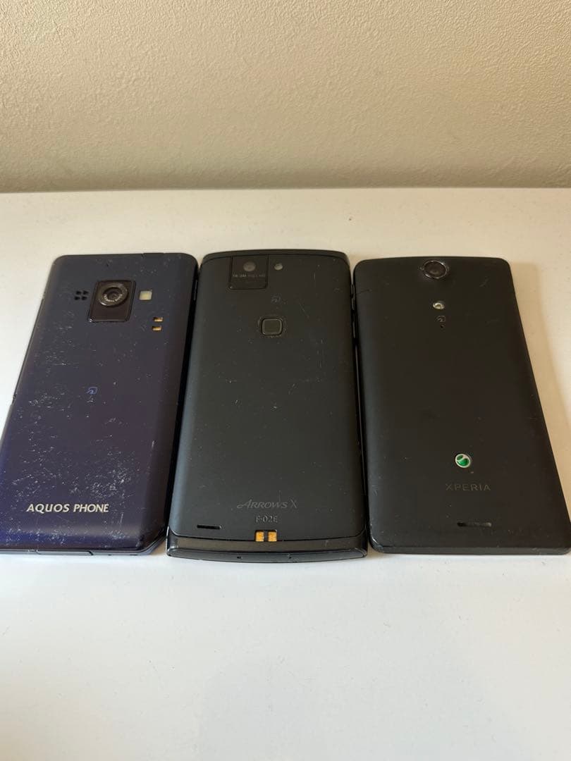 スマホ本体　ガラケー　ジャンク品　動作未確認