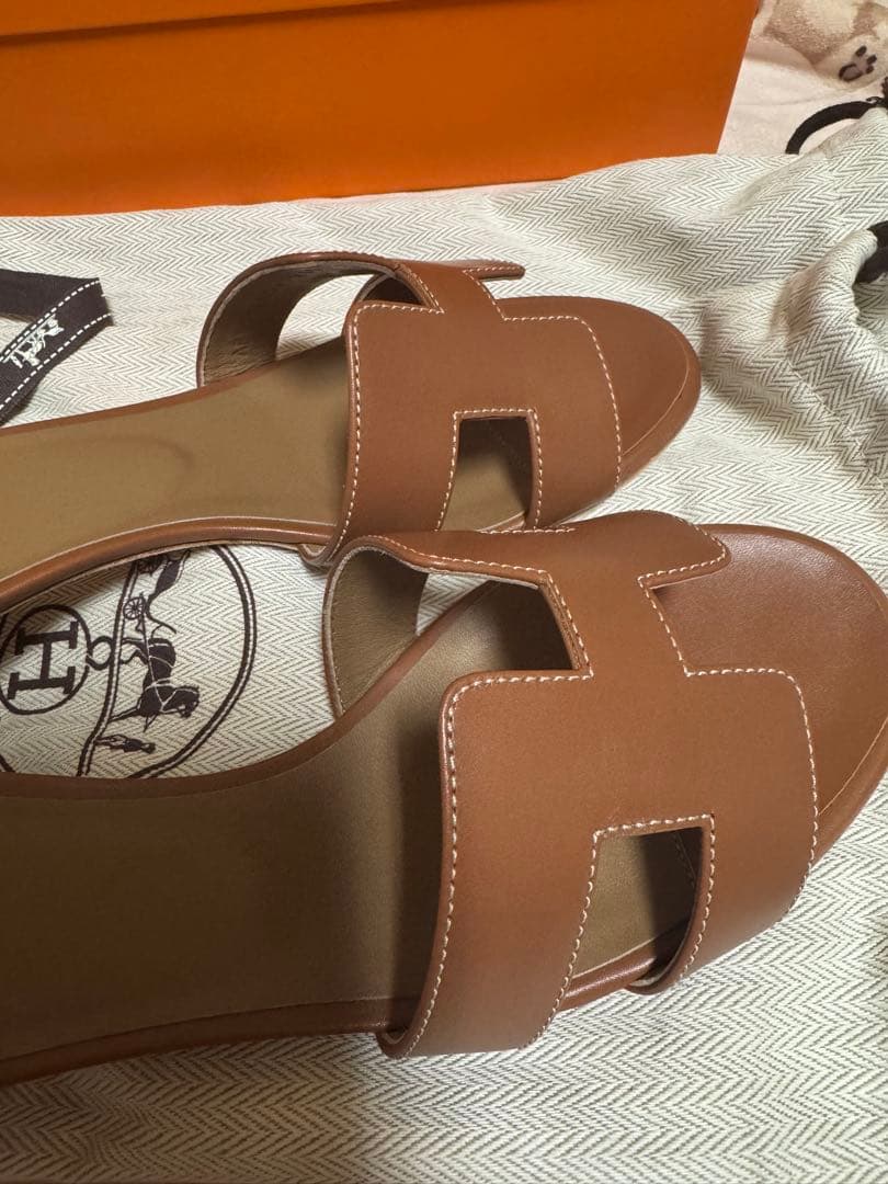 エルメス　オアジス　ゴールド37サイズ　未使用　箱つき