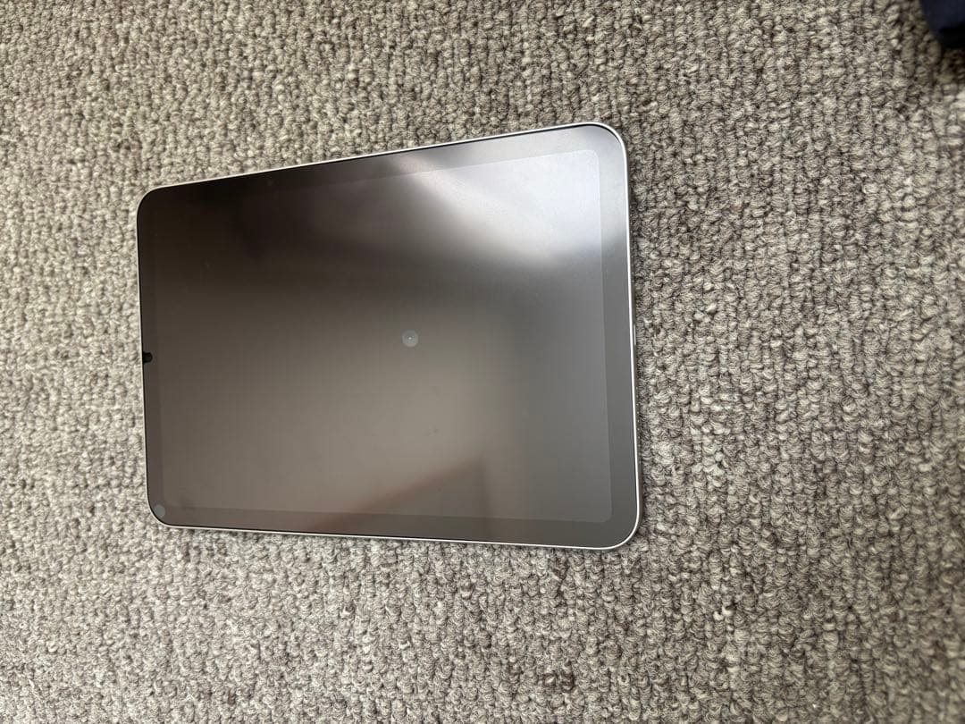 Apple iPad mini シルバーA17pro