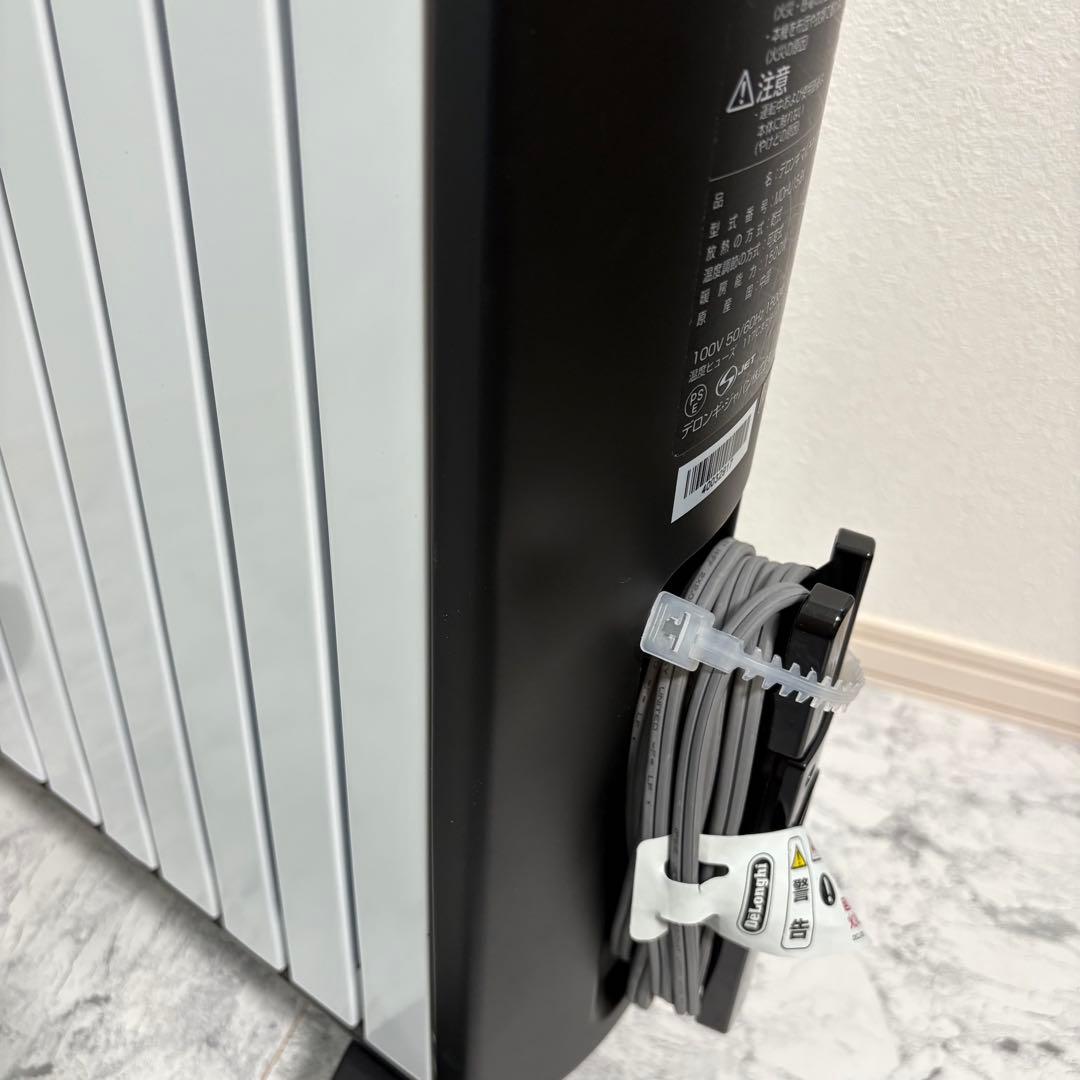 美品✨除菌済み✨リモコン付き　デロンギ　ヒーター　ブラック　MDHU15-BK