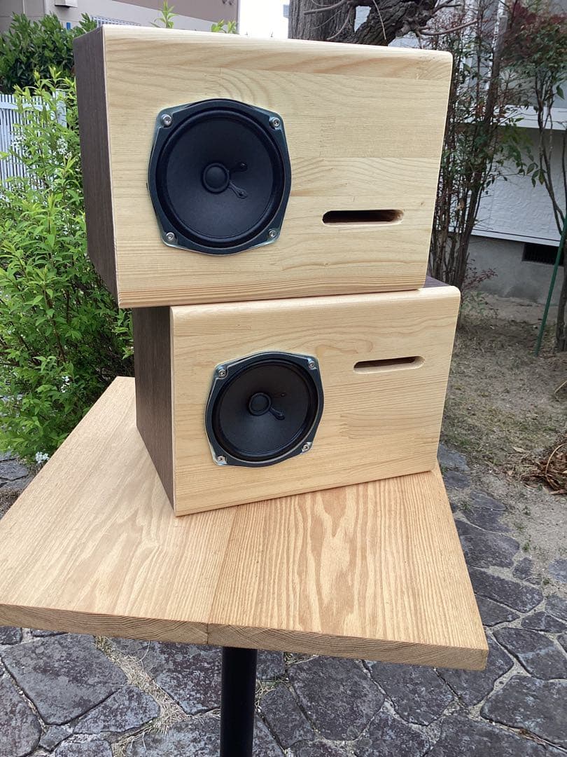 12㎝フルレンジ　縦型スリットダクトが男心をそそる…かしら