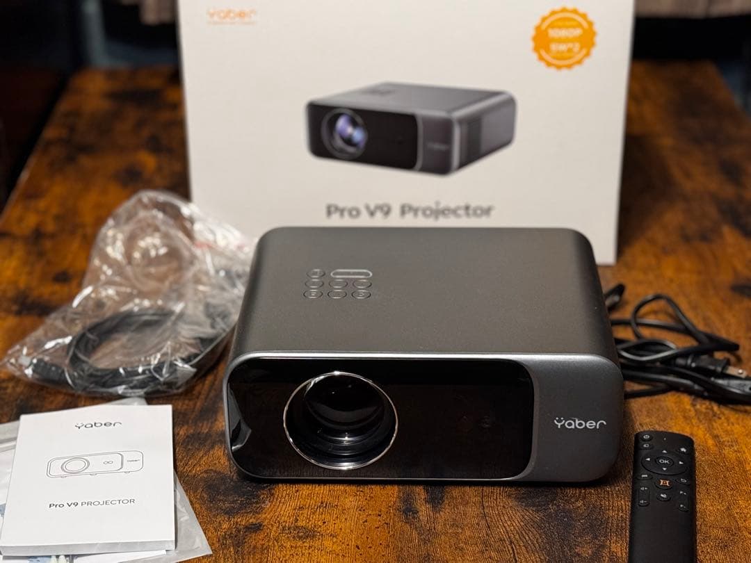 Yaber Pro V9 プロジェクター 本体