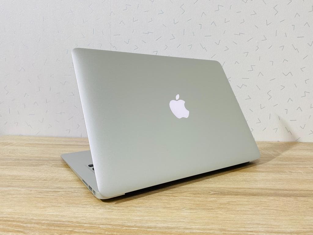 Apple MacBook Air 13インチ SSD1TB Office