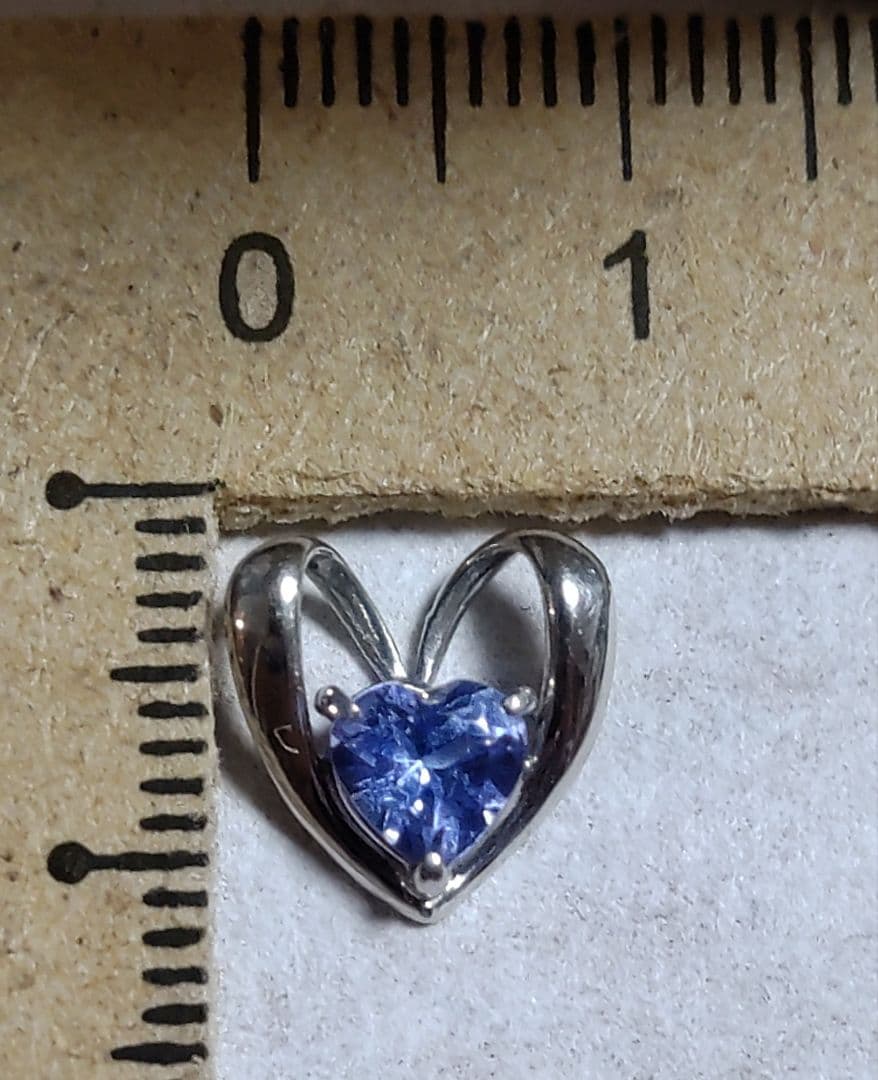 pt900 タンザナイト ハートチャーム
