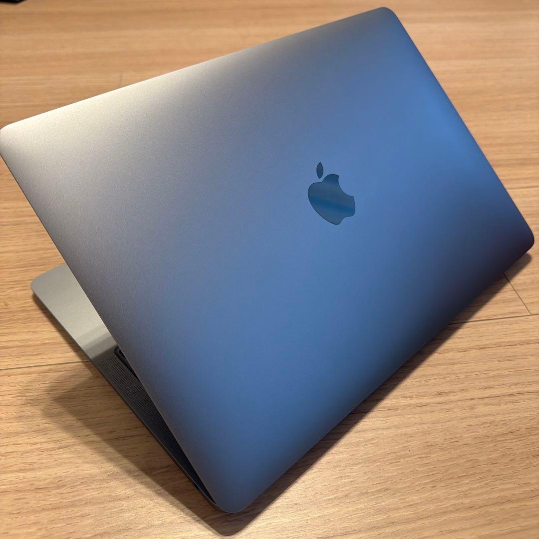 Apple MacBook Air (M1, 2020) 13インチモデル