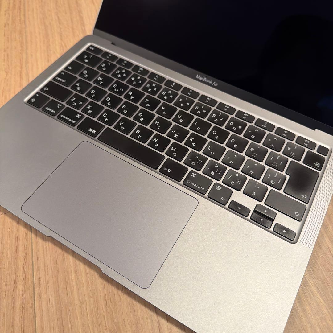 Apple MacBook Air (M1, 2020) 13インチモデル