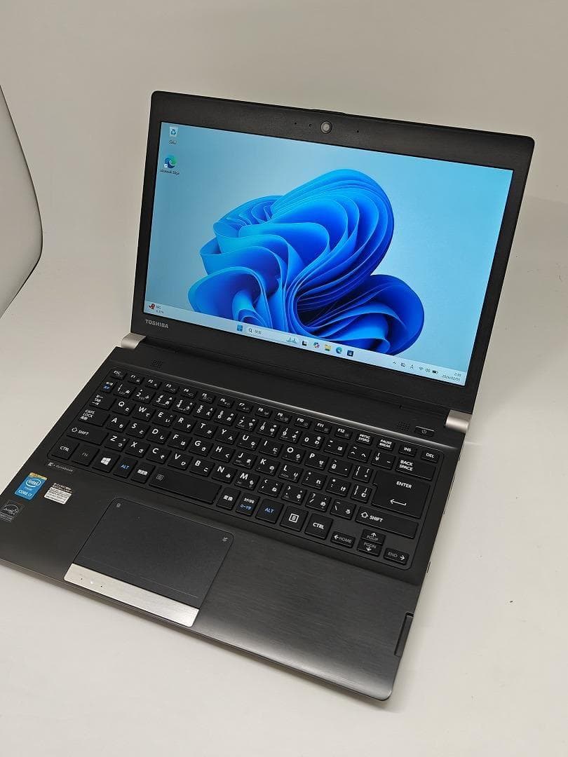 【東芝】爆速 Corei7/新品SSD256GB ノートパソコン 8GB D7