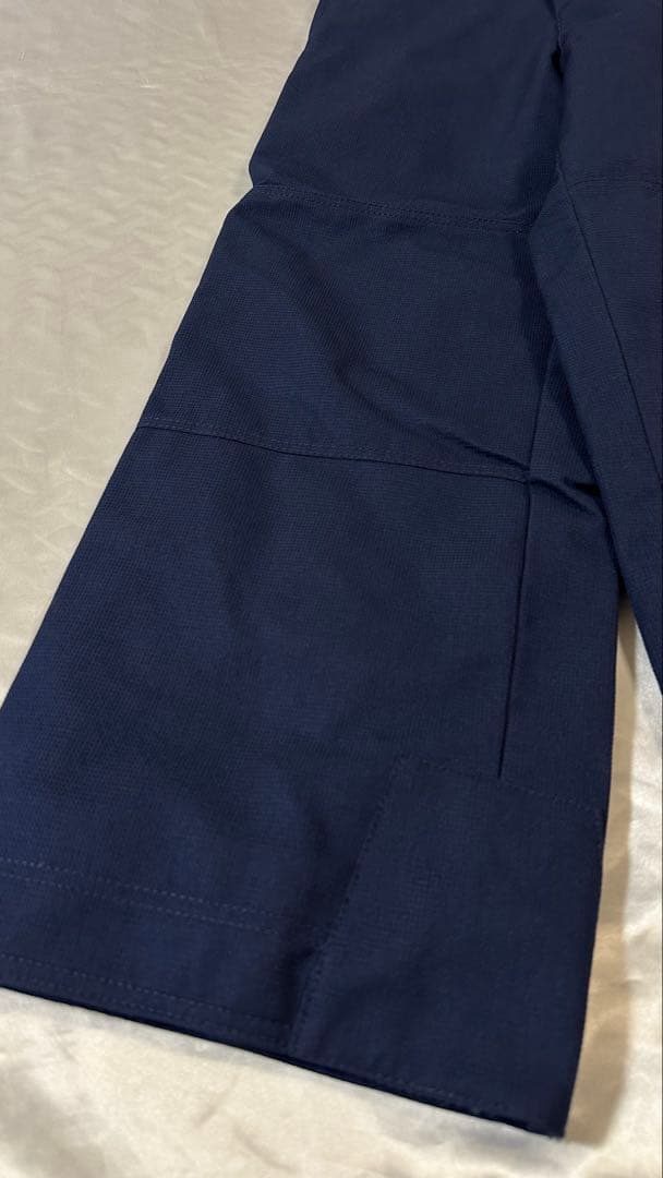 極美品　ellesse スキーウェア　上下セット　白と紺色　レディースL程度