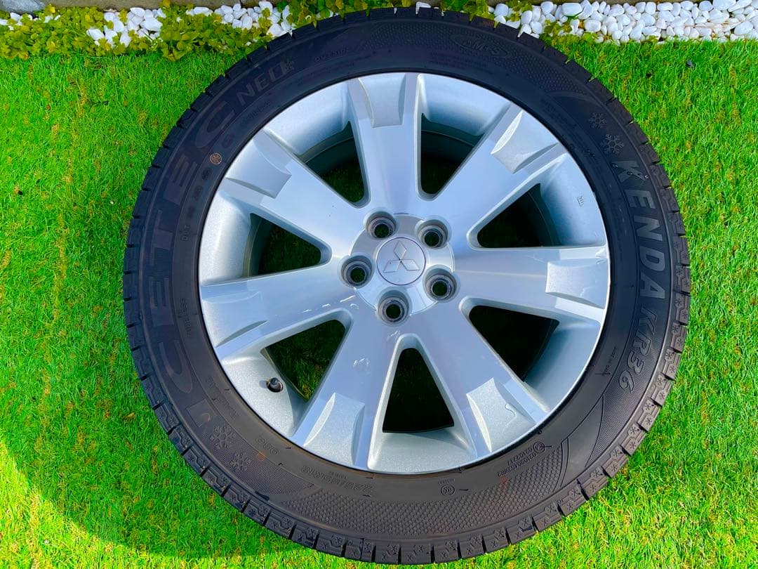 デリカd5純正W24年ケンダスタッドレス18インチ ホイール4本愛知引き取り希望