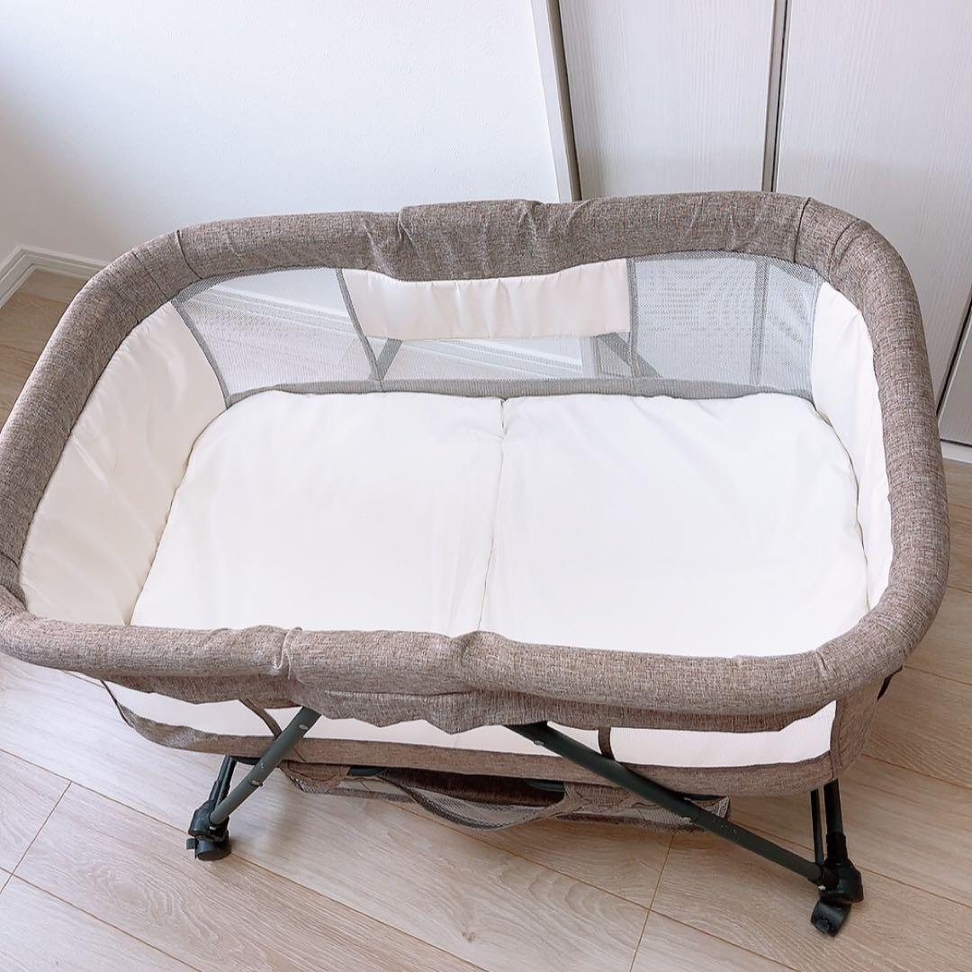 ベビーベッド　ベッドインベッドと セット