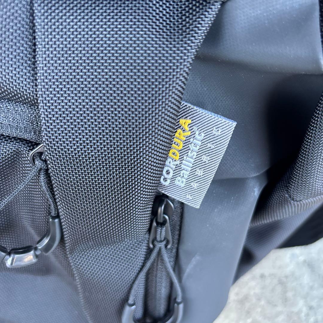 adidas KLA22 ブラック ボストンバッグ