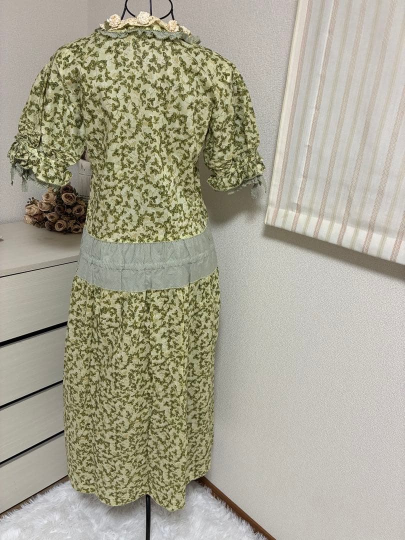 極美品✨ワンダフルワールド　カネコイサオ　花柄レース襟 半袖ロングワンピース