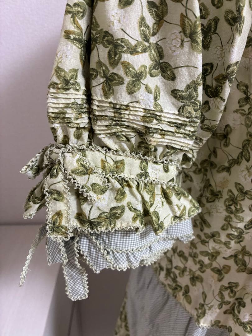 極美品✨ワンダフルワールド　カネコイサオ　花柄レース襟 半袖ロングワンピース