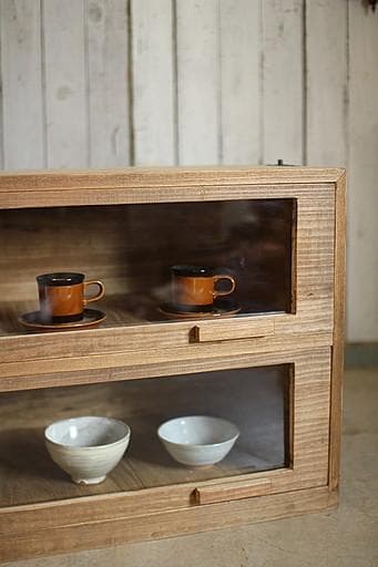 前面ガラスの木製引き出し2段　食器棚　シャツケース　収納棚　古家具