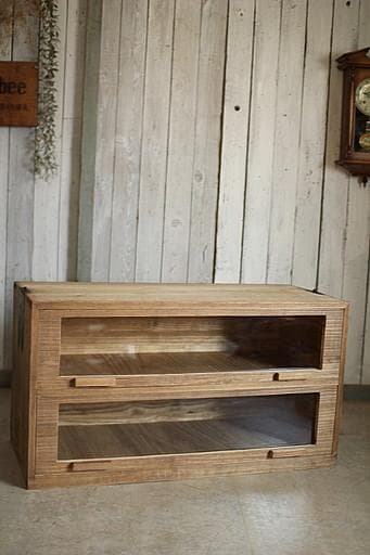 前面ガラスの木製引き出し2段　食器棚　シャツケース　収納棚　古家具