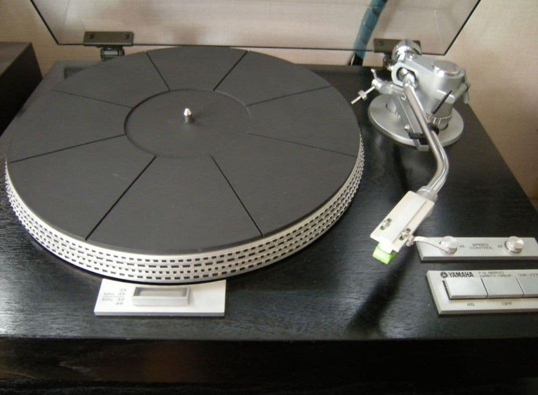 レコードプレイヤー昭和の名機 YAMAHA YP-D7 ￥58,000(78年)