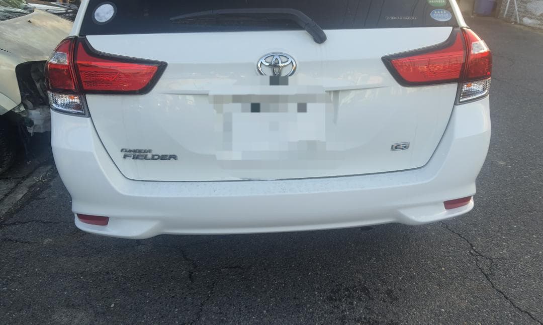 カローラフィールダー リアバンパーカバー 中古 160系