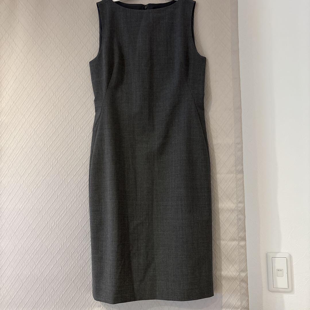 【新品タグ付き】Theory ノースリーブワンピース グレー　9号