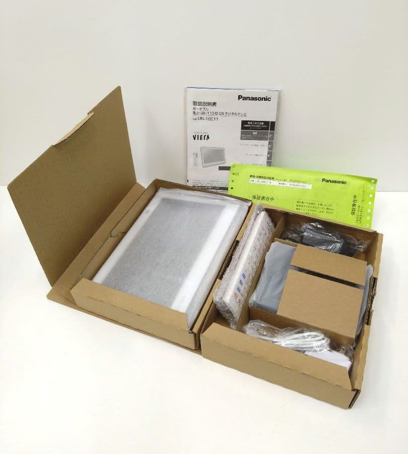 パナソニック プライベート ビエラ 10V型 ポータブルテレビ UN-10E11