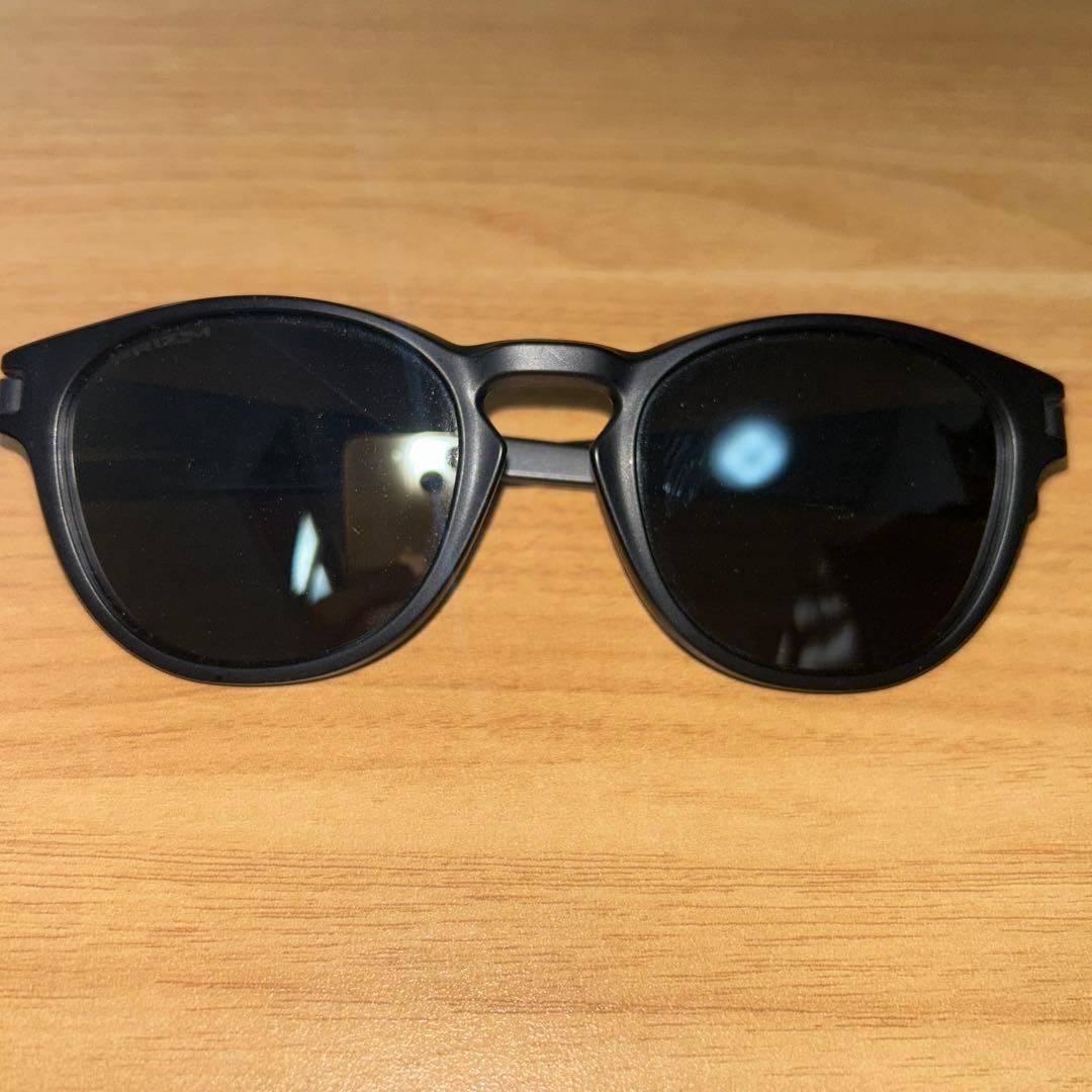 OAKLEY（オークリー ）サングラス　LATCH