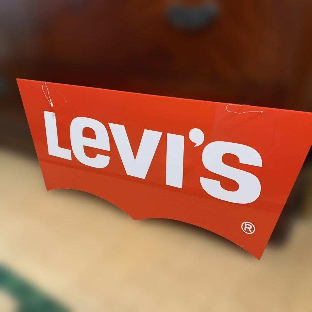 Levi's 看板