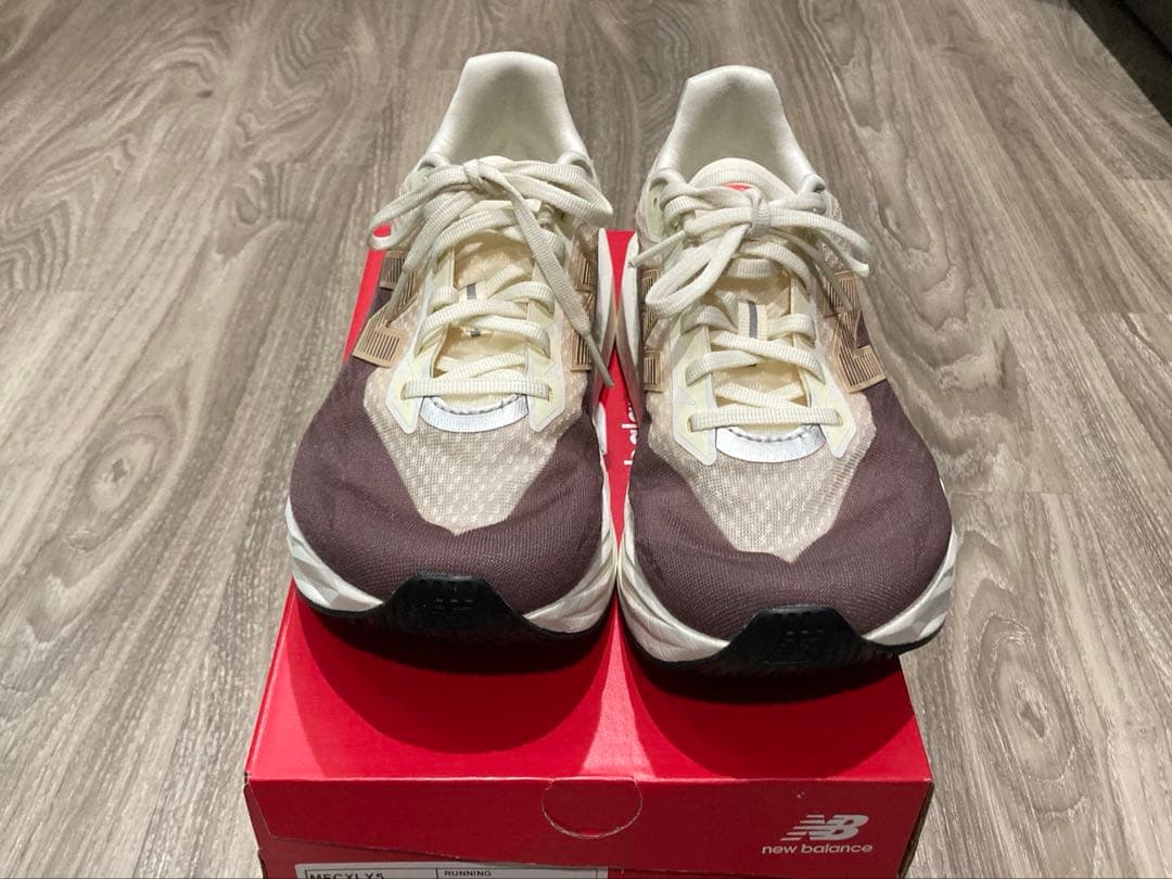 ニューバランス　フューエルセル レベル v5