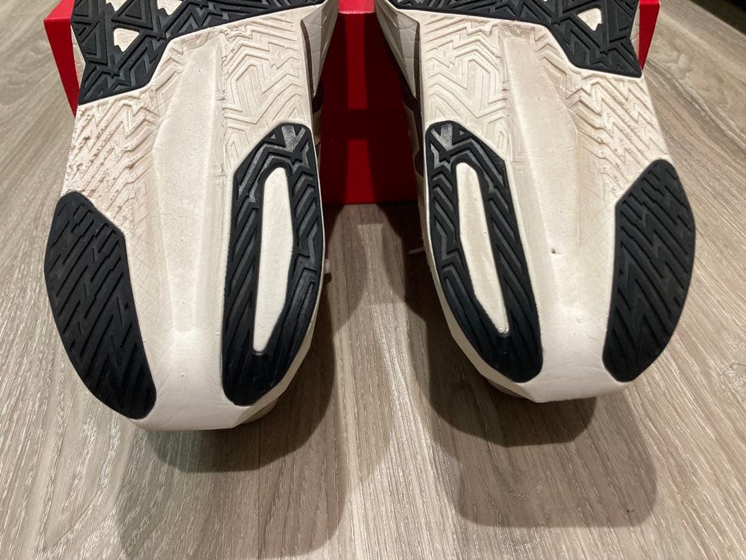 ニューバランス　フューエルセル レベル v5