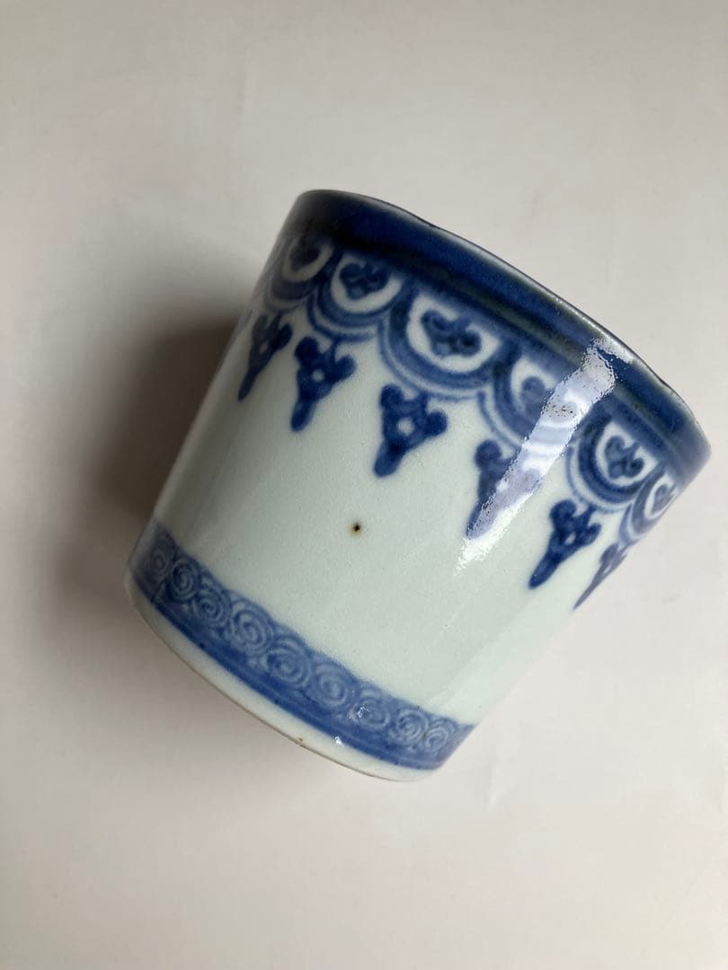 江戸中期頃　古伊万里　瓔珞紋　蕎麦猪口　渦巻紋　骨董　アンティーク　酒器