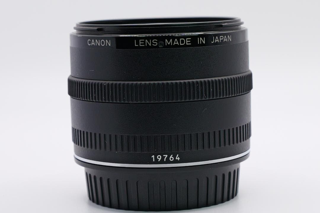 【完美品】Canon EF 24mm f/2.8 広角レンズ