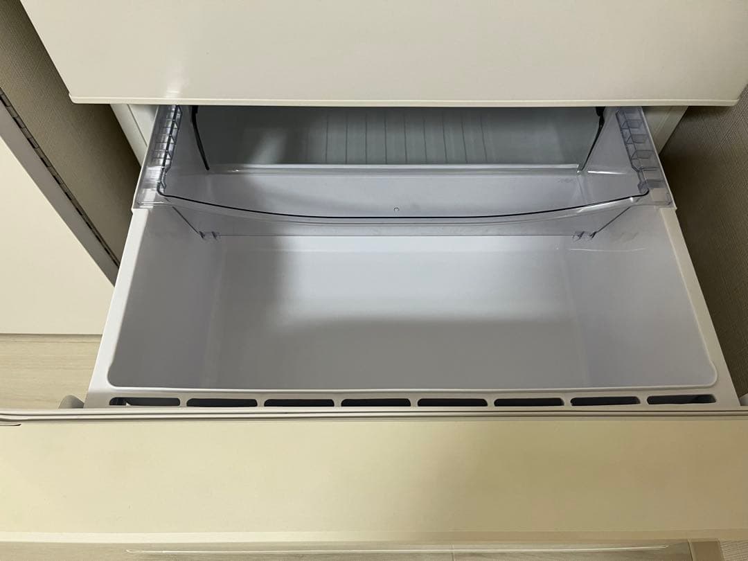 ☆自動製氷付き☆AQUA 冷蔵庫 【AQR-SV24J】ホワイト