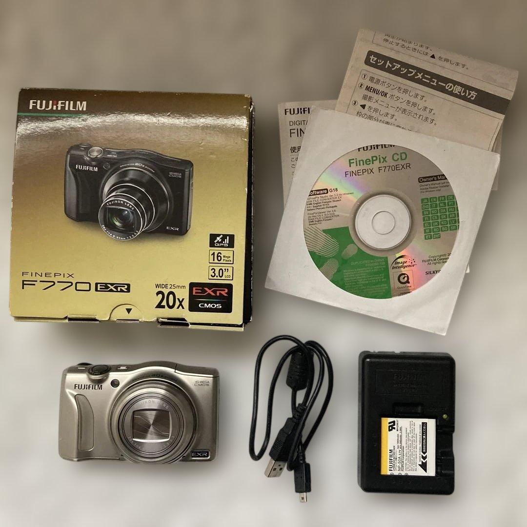 美品　FUJIFILM FinePix F770EXR コンパクトデジタルカメラ