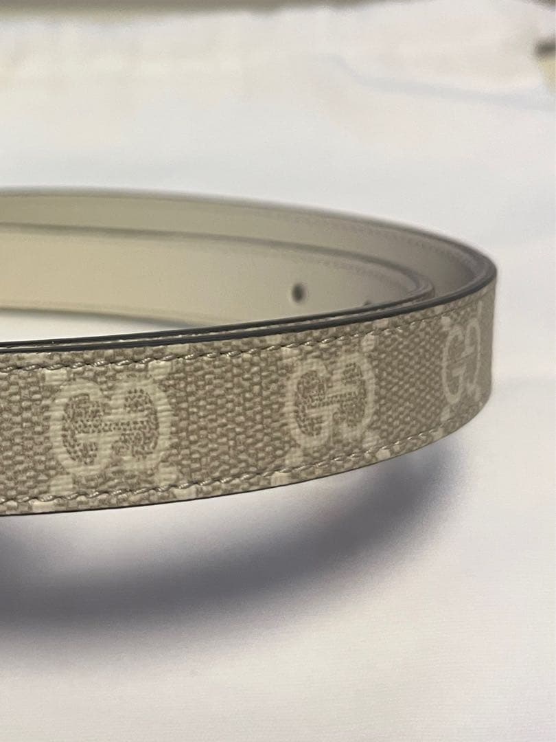 GUCCI ベージュキャンバスベルト GGロゴ
